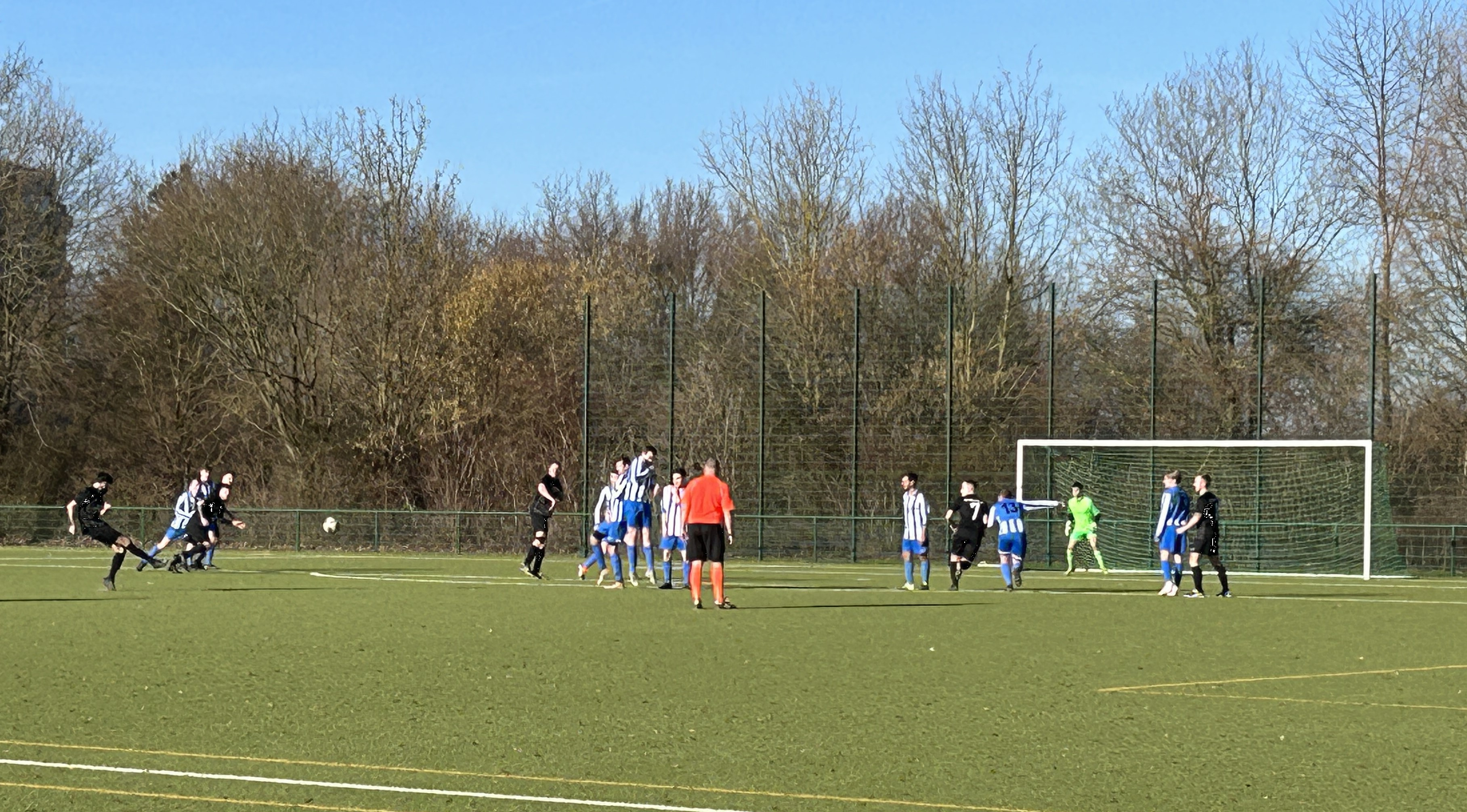 Freistoß für die SG Ueberau 1