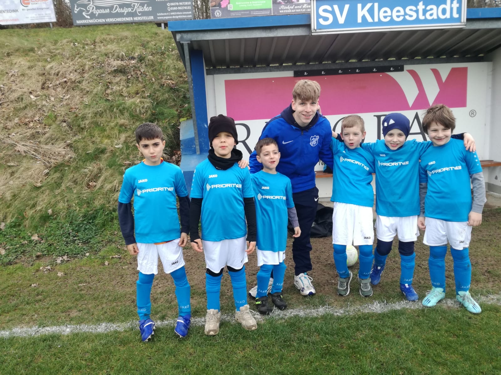 1f117cf6 3881 4242 b186 e38d37ac9089